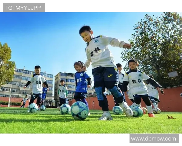 当今足球明星盘点:谁是绿茵场上的闪耀之星