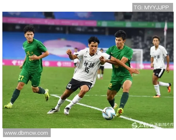 新疆籍足球明星年薪揭秘及其在中国足球界的影响力分析