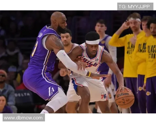 湖人对阵76人精彩比赛录像回顾与分析全场亮点不容错过 湖人对阵76人精彩比赛录像回顾与分析全场亮点不容错过