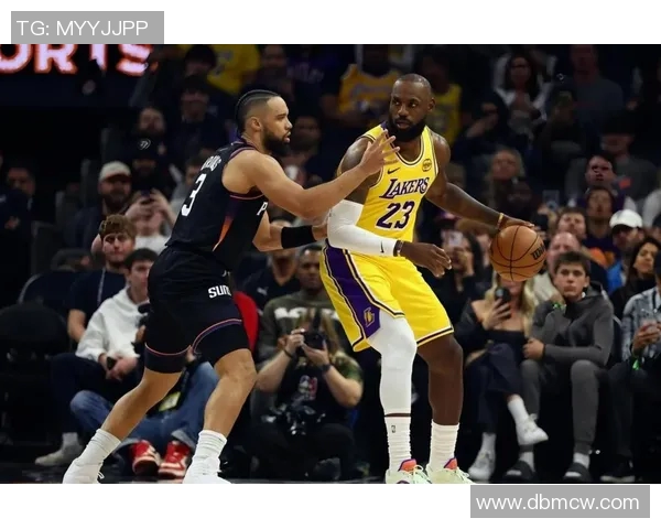 火箭与湖人2005年季后赛对决回顾:传奇时刻与球星对抗的精彩瞬间 火箭与湖人2005年季后赛对决回顾:传奇时刻与球星对抗的精彩瞬间