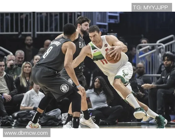 篮网与雄鹿精彩对决比赛回放全程回顾与精彩瞬间分析 篮网与雄鹿精彩对决比赛回放全程回顾与精彩瞬间分析